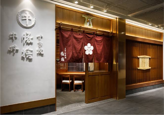 名産伊勢肉 豚捨 KITTE丸の内店 【すき焼き】メインイメージ